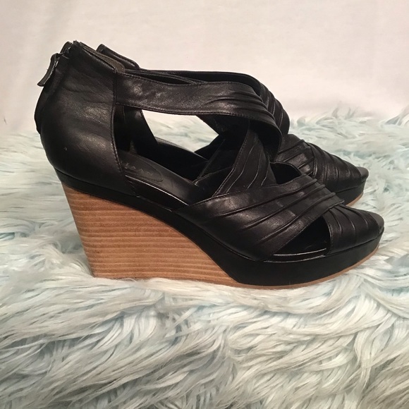 Cole Haan Black Leather Wedges size 9 1/2 - Picture 3 of 8